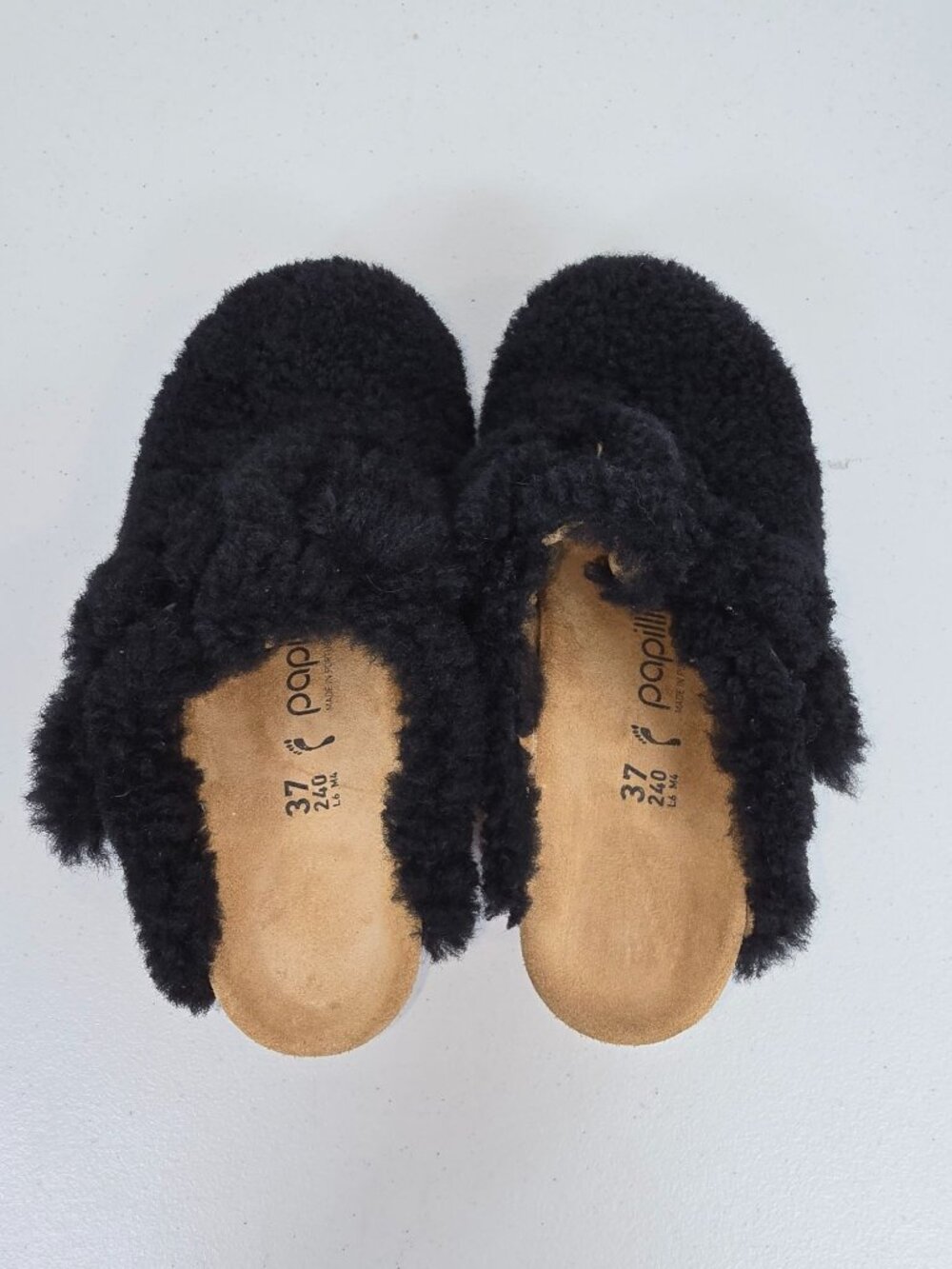 Papillio X Birkenstock Fanny Teddy fuzzy black wedge clogs size 6.5-7"
